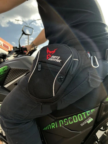 Motolike сумка на пояс красная в Иркутске